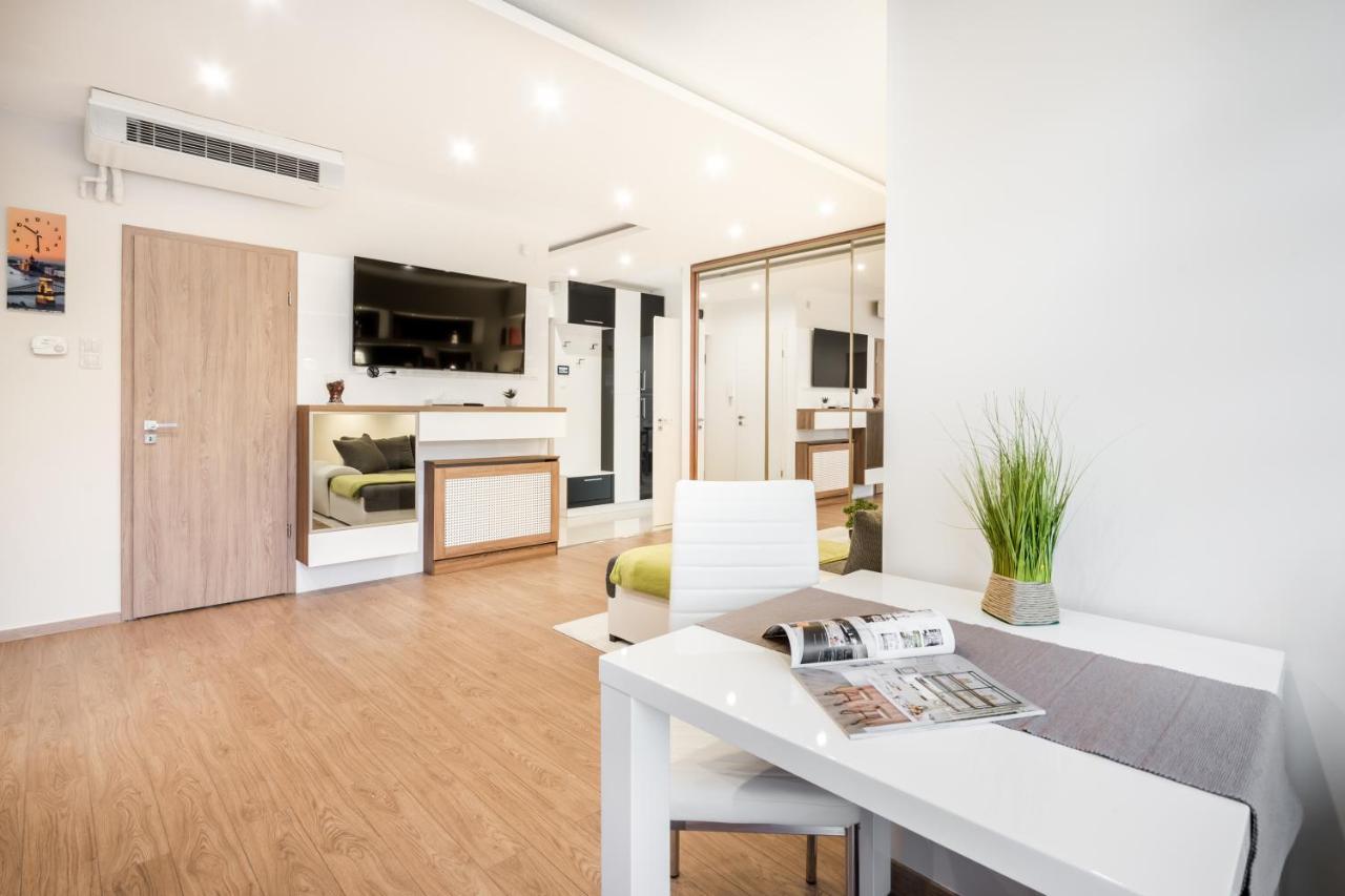 Bpr Garay Suite With Rooftop Terrace & A/C Budapest Exterior foto